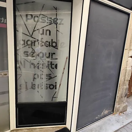 Studio refait à neuf plein centre ville proche des commodités * Saint-Affrique